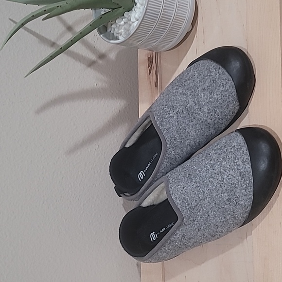 🖤 MAHABIS CLASSIC SLIPPERS 🖤 - Picture 1 of 12